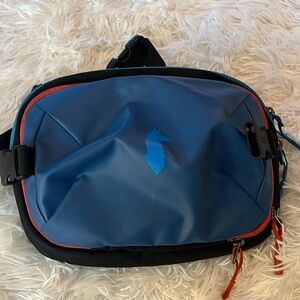 Good used condition - Cotopaxi Allpa 4L hip pack